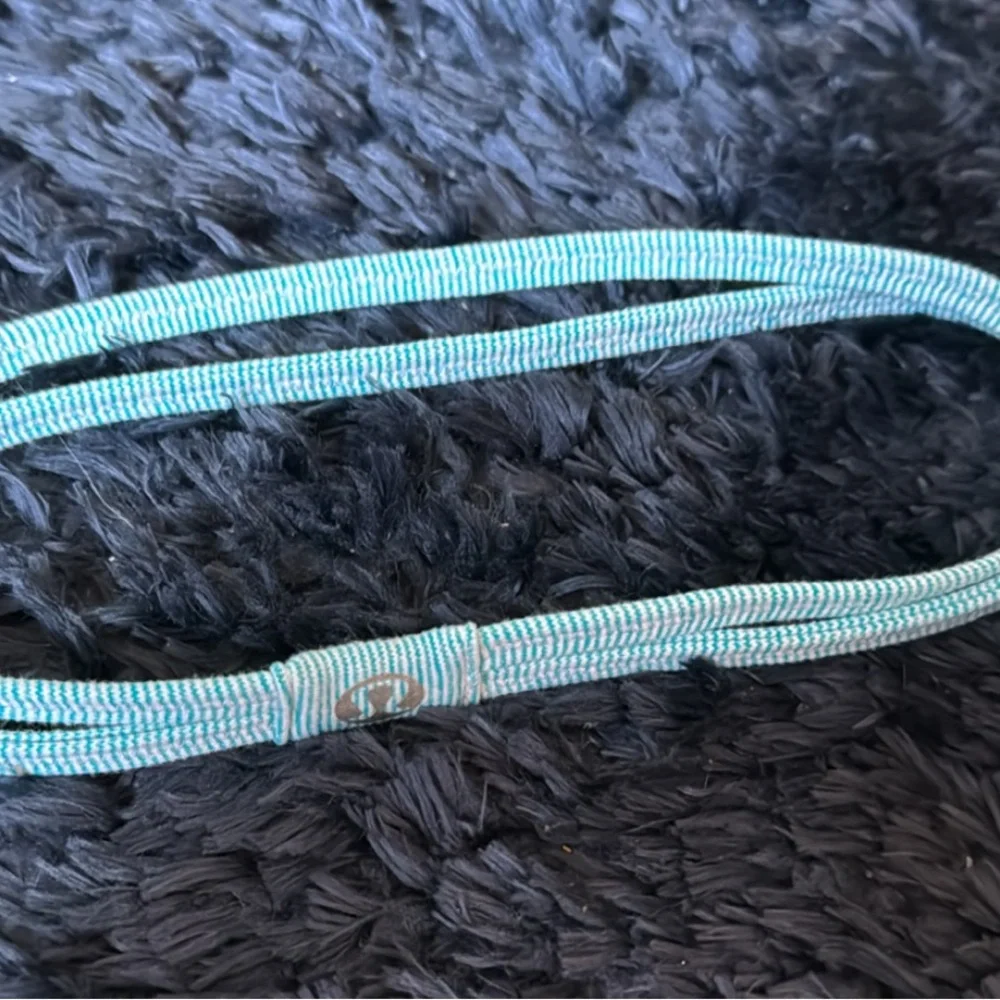 LULULEMON RARE VINTAGE DANCE! HEADBAND in Blue & White Striped